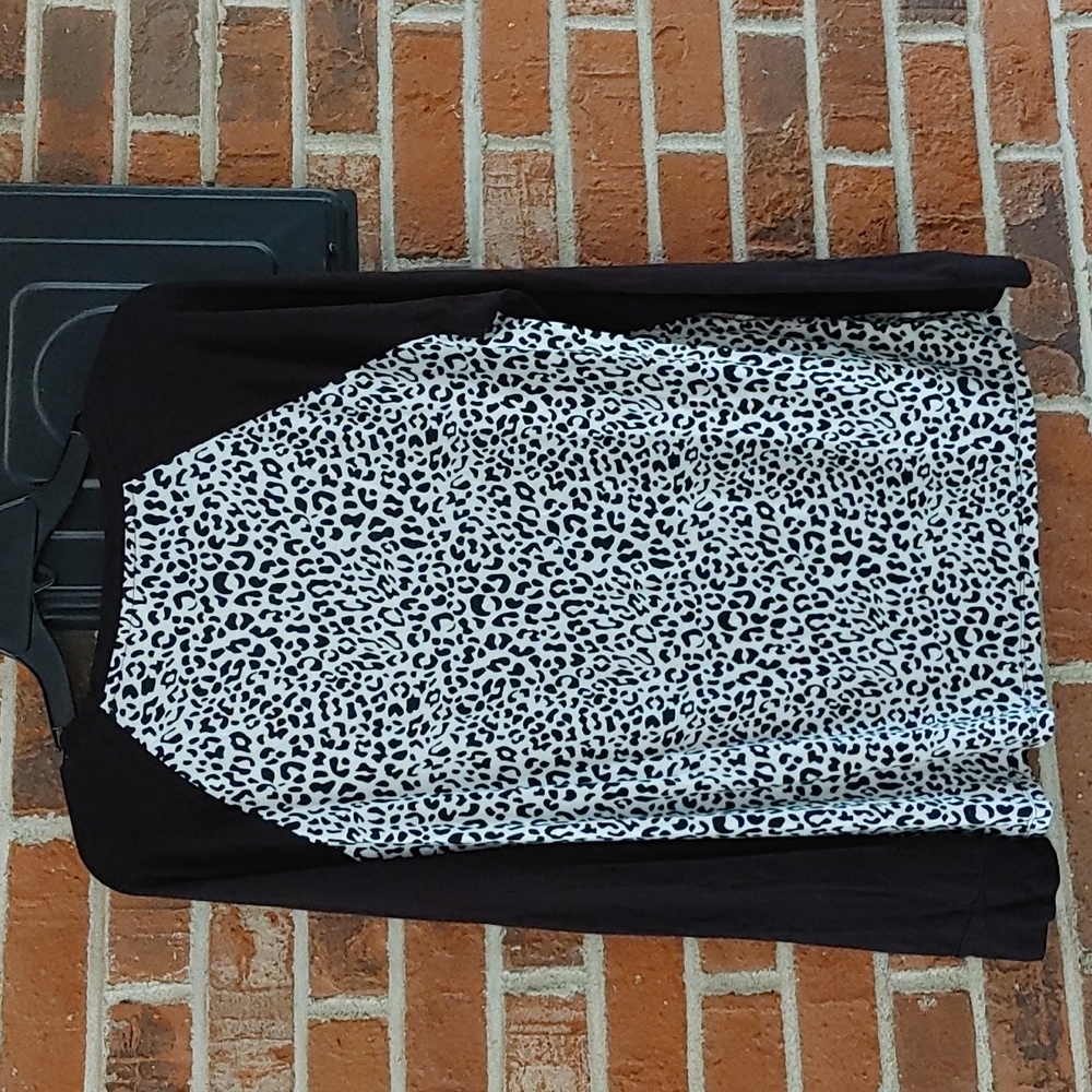 Cato Soft Black and White Pajama Top Size L - Picture 2 of 5